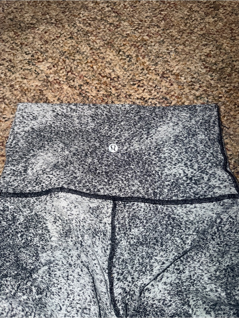lululemon leggings size 6
